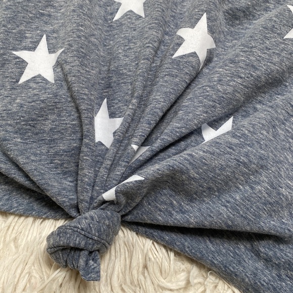 🎉HP🎉 Boutique Star Hi Lo Tie Top 💗 Heathered Blue & White - Picture 13 of 14